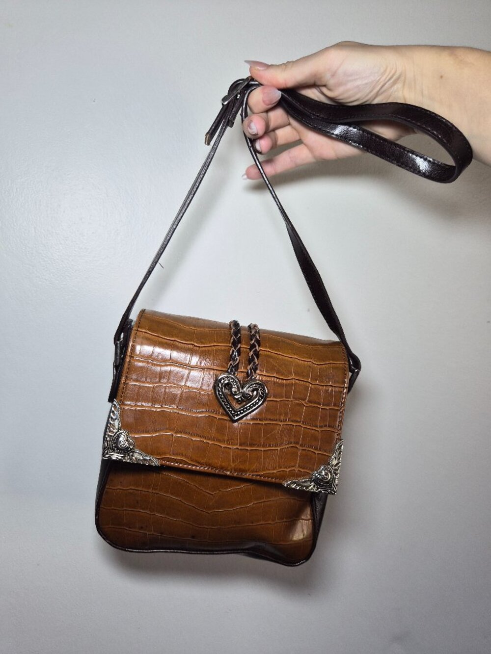 Vintage Croc Embossed Leather Heart Messenger Bag Western Y2K